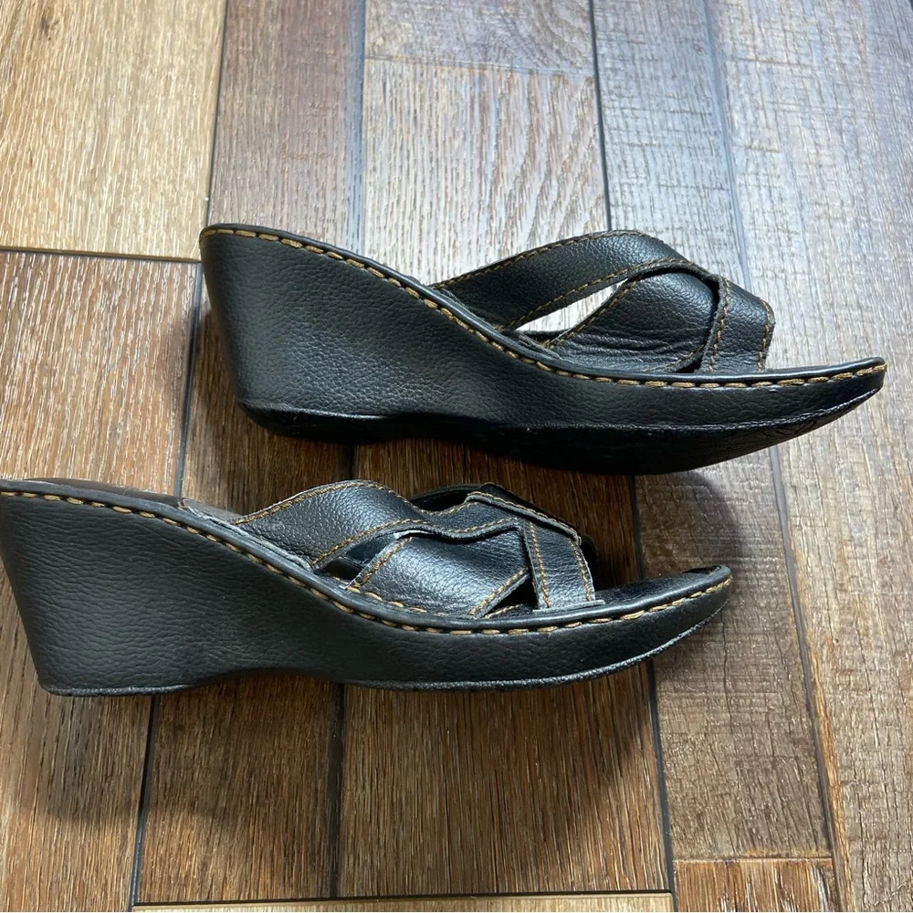 Merona leather wedge
